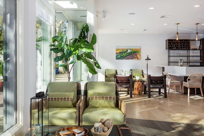 Imagen de los interiores del Hotel Hilton Garden Inn Davis Downtown. Foto 18