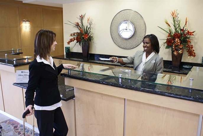 Imagen de los interiores del Hotel Hilton Garden Inn Denton. Foto 5