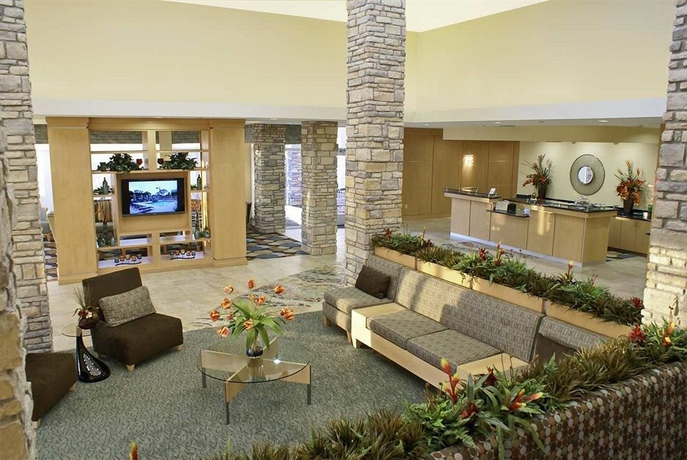 Imagen de los interiores del Hotel Hilton Garden Inn Denton. Foto 10