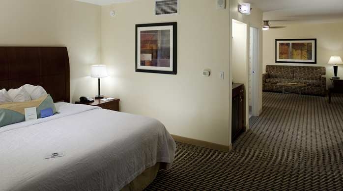 Imagen de la habitación del Hotel Hilton Garden Inn Denver Downtown. Foto 3