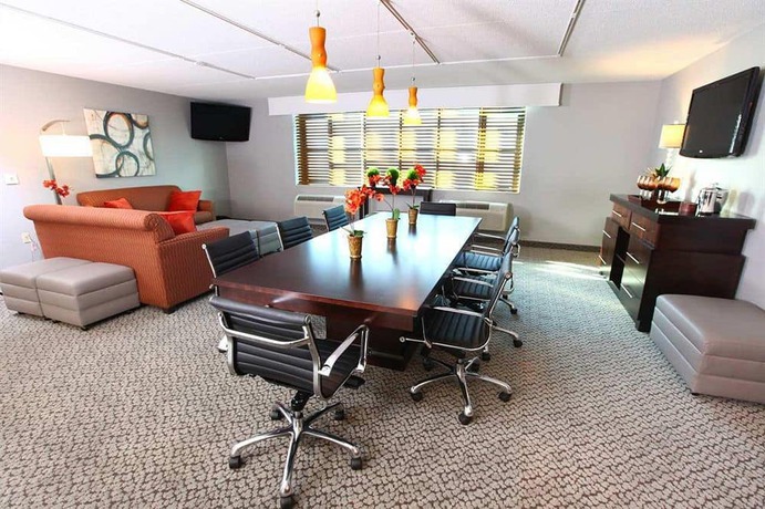Imagen de los interiores del Hotel Hilton Garden Inn Des Moines Airport. Foto 5