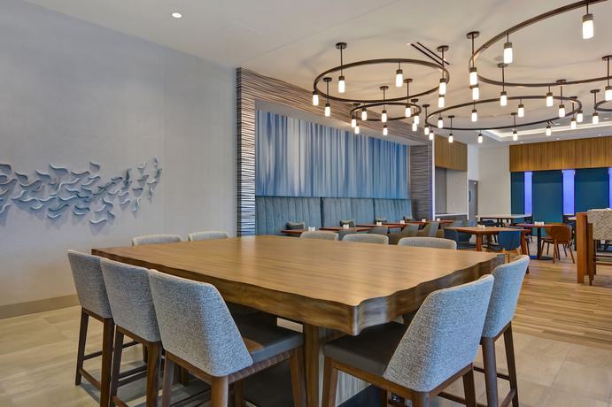 Imagen de los interiores del Hotel Hilton Garden Inn Destin Miramar Beach. Foto 15