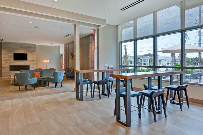 Imagen de los interiores del Hotel Hilton Garden Inn Destin Miramar Beach. Foto 19