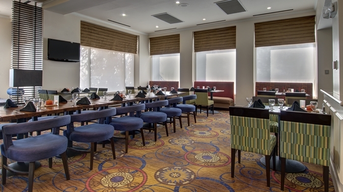 Imagen de los interiores del Hotel Hilton Garden Inn Detroit Metro Airport. Foto 5