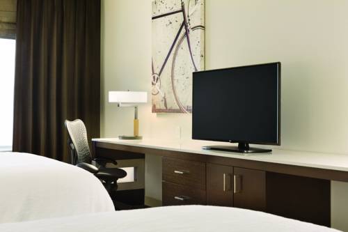 Imagen de la habitación del Hotel Hilton Garden Inn Downtown Birmingham. Foto 5