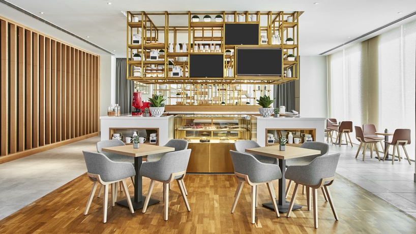 Imagen del bar/restaurante del Hotel Hilton Garden Inn Dubai, Mall Avenue. Foto 4