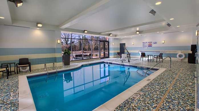 Imagen de la piscina del Hotel Hilton Garden Inn Durham/university Medical Center. Foto 11