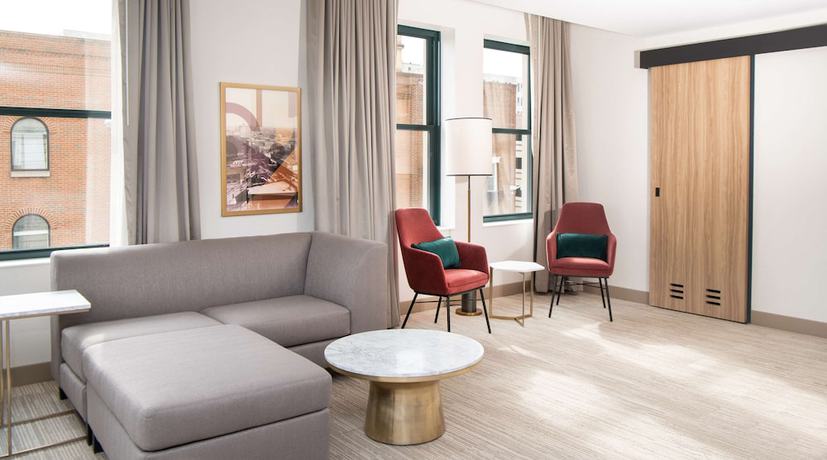 Imagen de la habitación del Hotel Hilton Garden Inn Flint Downtown. Foto 2