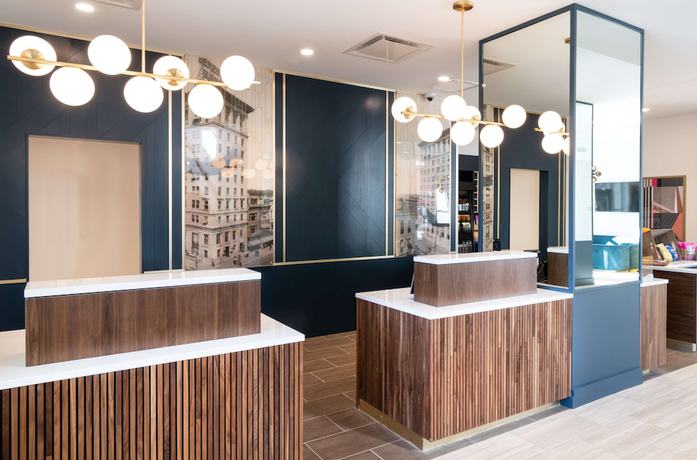 Imagen de los interiores del Hotel Hilton Garden Inn Flint Downtown. Foto 19