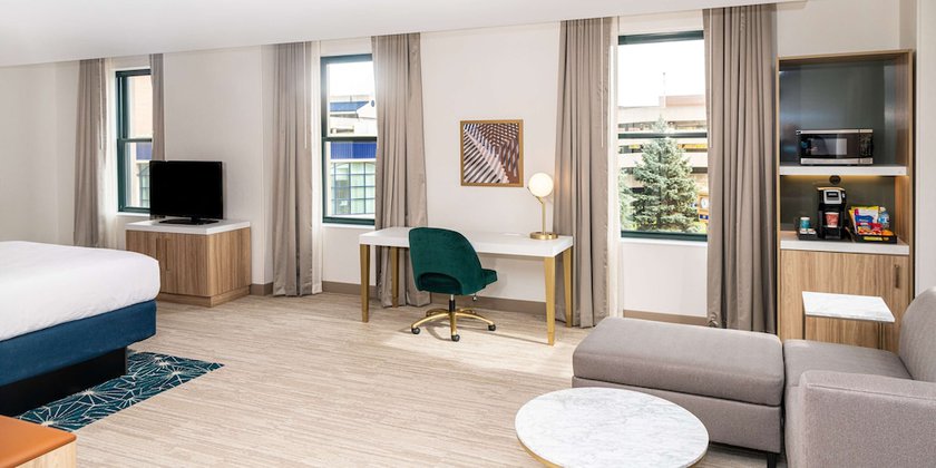 Imagen de la habitación del Hotel Hilton Garden Inn Flint Downtown. Foto 10
