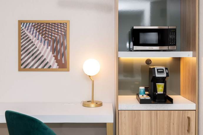 Imagen de la habitación del Hotel Hilton Garden Inn Flint Downtown. Foto 17