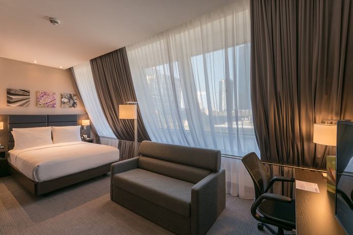 Imagen de la habitación del Hotel Hilton Garden Inn Frankfurt City Centre. Foto 5