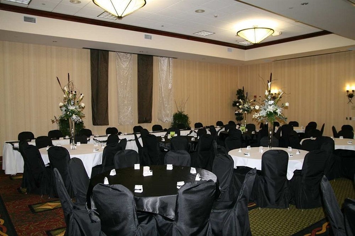 Imagen de los interiores del Hotel Hilton Garden Inn Great Falls. Foto 10