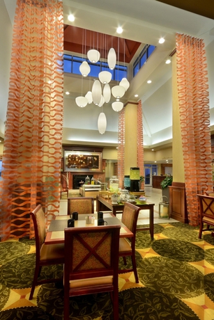 Imagen del bar/restaurante del Hotel Hilton Garden Inn Greensboro. Foto 4