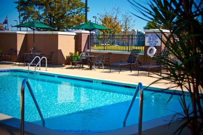 Imagen de la piscina del Hotel Hilton Garden Inn Greenville. Foto 14