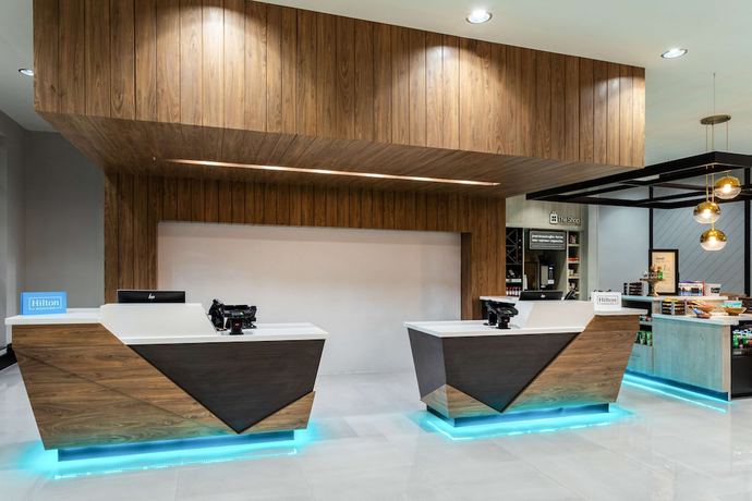 Imagen de los interiores del Hotel Hilton Garden Inn Hays. Foto 15