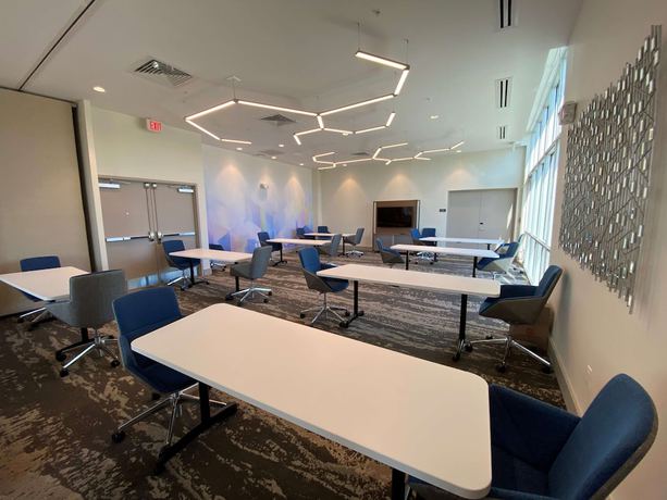 Imagen de los interiores del Hotel Hilton Garden Inn Homestead. Foto 10