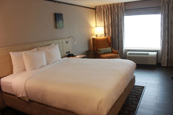 Imagen de la habitación del Hotel Hilton Garden Inn Houston Cypress Station. Foto 3