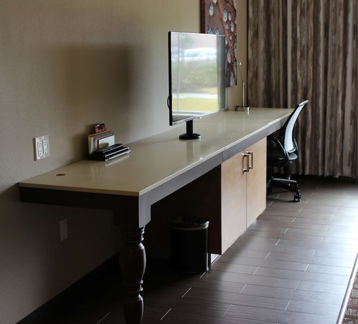 Imagen de la habitación del Hotel Hilton Garden Inn Houston Cypress Station. Foto 9