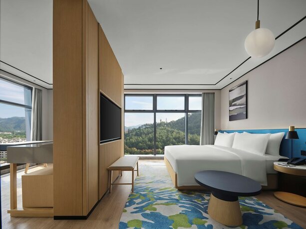 Imagen de la habitación del Hotel Hilton Garden Inn Huzhou Anji Phoenix Mountain. Foto 15