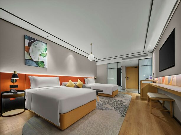 Imagen de la habitación del Hotel Hilton Garden Inn Huzhou Anji Phoenix Mountain. Foto 17