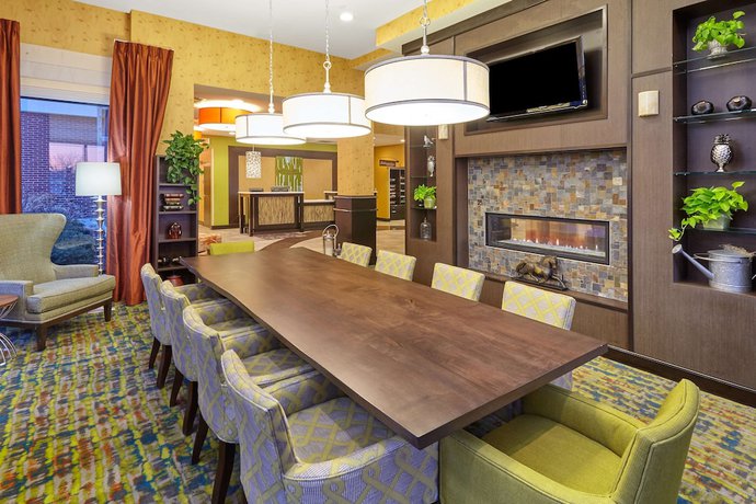 Imagen de los interiores del Hotel Hilton Garden Inn Indianapolis Northwest. Foto 16
