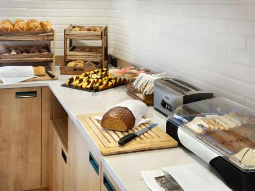 Imagen del bar/restaurante del Hotel Hilton Garden Inn Innsbruck Tivoli. Foto 2