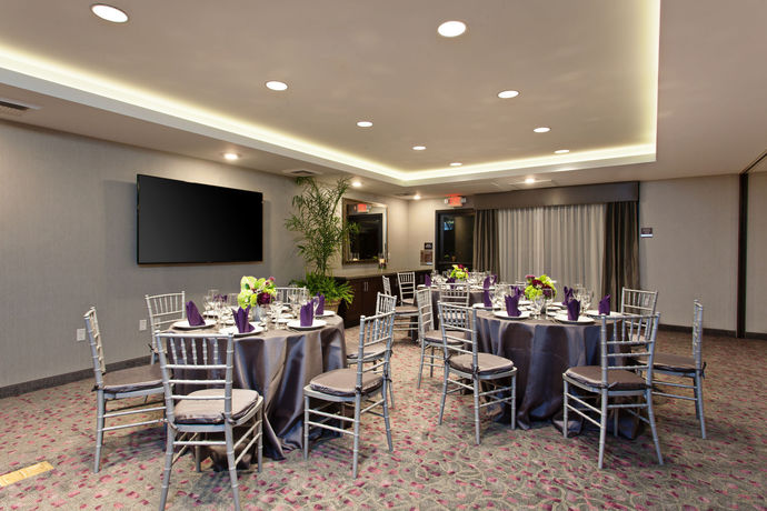 Imagen de los interiores del Hotel Hilton Garden Inn Irvine / Orange County Airport. Foto 11