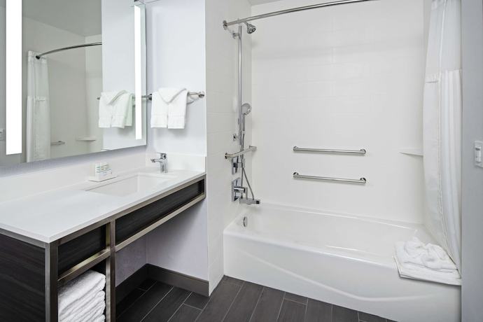 Imagen de la habitación del Hotel Hilton Garden Inn Irvine Spectrum Lake Forest. Foto 4