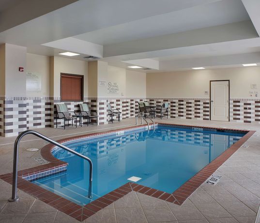 Imagen de la piscina del Hotel Hilton Garden Inn Jonesboro. Foto 20