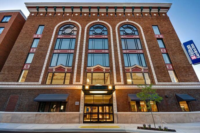 Imagen general del Hotel Hilton Garden Inn Kalamazoo Downtown. Foto 20