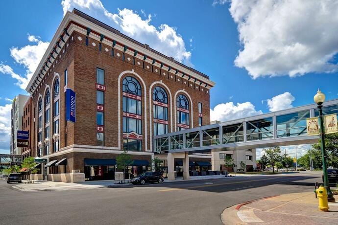 Imagen general del Hotel Hilton Garden Inn Kalamazoo Downtown. Foto 24
