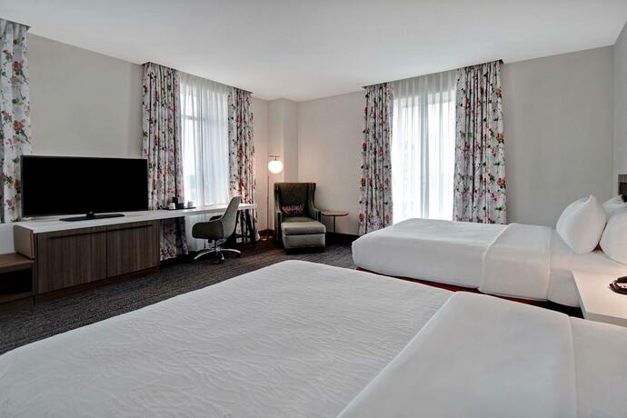 Imagen general del Hotel Hilton Garden Inn Kalamazoo Downtown. Foto 38