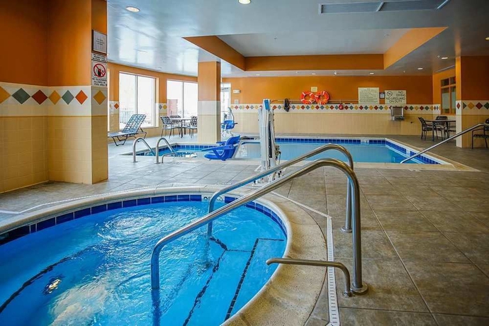Imagen de la piscina del Hotel Hilton Garden Inn Kankakee. Foto 14