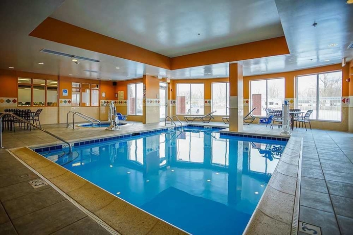 Imagen de la piscina del Hotel Hilton Garden Inn Kankakee. Foto 16