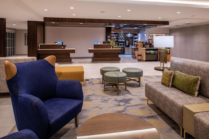 Imagen de los interiores del Hotel Hilton Garden Inn Kansas City Airport. Foto 18
