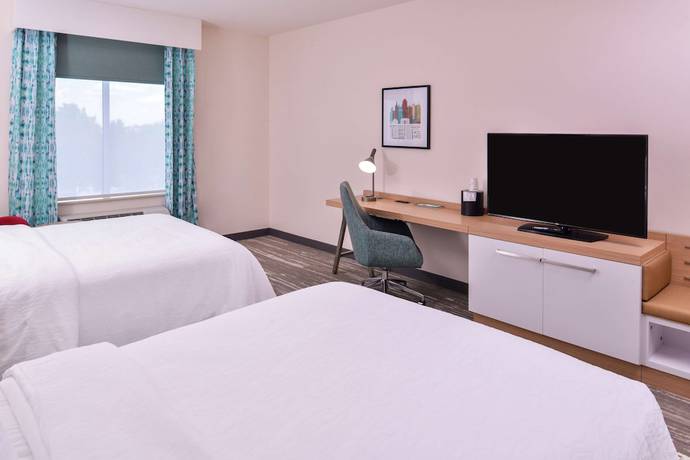 Imagen de la habitación del Hotel Hilton Garden Inn Kansas City Airport. Foto 11