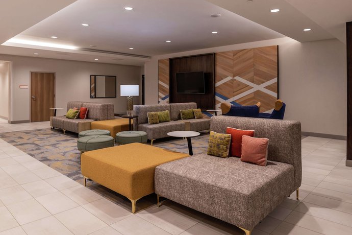 Imagen general del Hotel Hilton Garden Inn Kansas City Airport. Foto 1