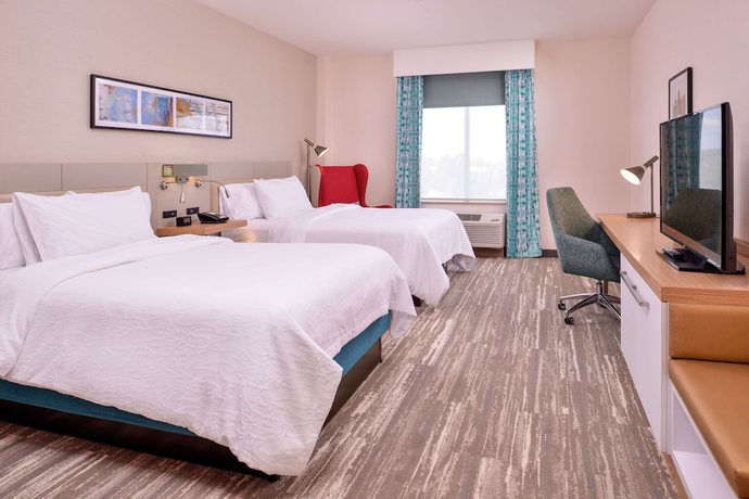 Imagen de la habitación del Hotel Hilton Garden Inn Kansas City Airport. Foto 14