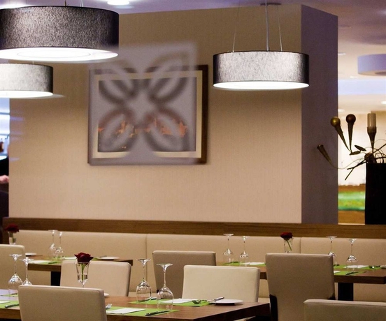 Imagen del bar/restaurante del Hotel Hilton Garden Inn Krakow. Foto 3