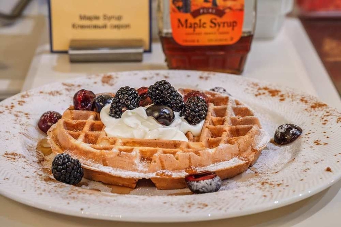 Imagen del bar/restaurante del Hotel Hilton Garden Inn Krasnodar. Foto 8