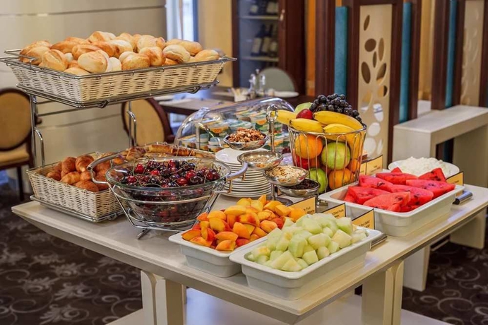 Imagen del bar/restaurante del Hotel Hilton Garden Inn Krasnodar. Foto 9