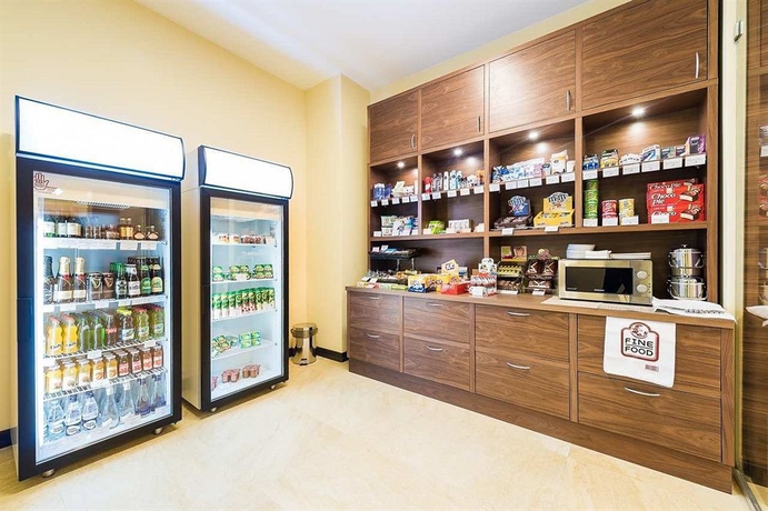 Imagen de los interiores del Hotel Hilton Garden Inn Krasnoyarsk. Foto 7