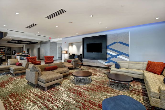 Imagen de los interiores del Hotel Hilton Garden Inn Lansing West. Foto 17