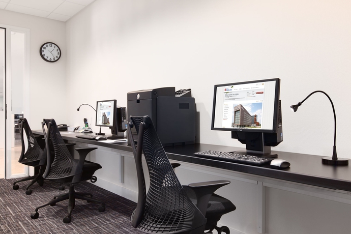 Imagen de los interiores del Hotel Hilton Garden Inn Leiden. Foto 16