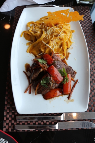 Imagen del bar/restaurante del Hotel Hilton Garden Inn Lima Surco. Foto 7