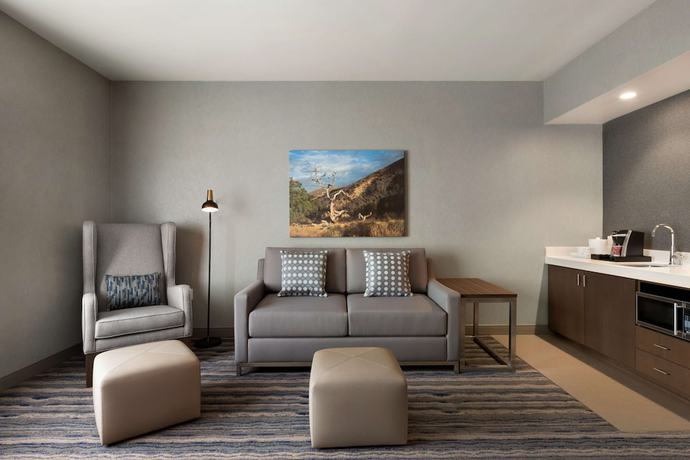 Imagen de la habitación del Hotel Hilton Garden Inn Lompoc. Foto 7