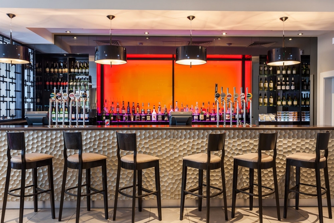 Imagen de los interiores del Hotel Hilton Garden Inn London Heathrow Airport. Foto 11