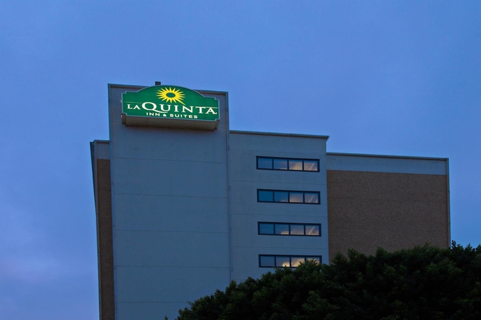 Imagen general del Hotel Hilton Garden Inn Los Angeles Airport. Foto 2