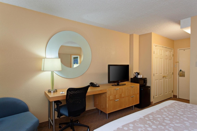 Imagen de la habitación del Hotel Hilton Garden Inn Los Angeles Airport. Foto 10